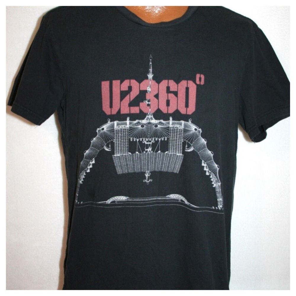 ➡️U2 360 2011 Concert Tee Size XLARGE